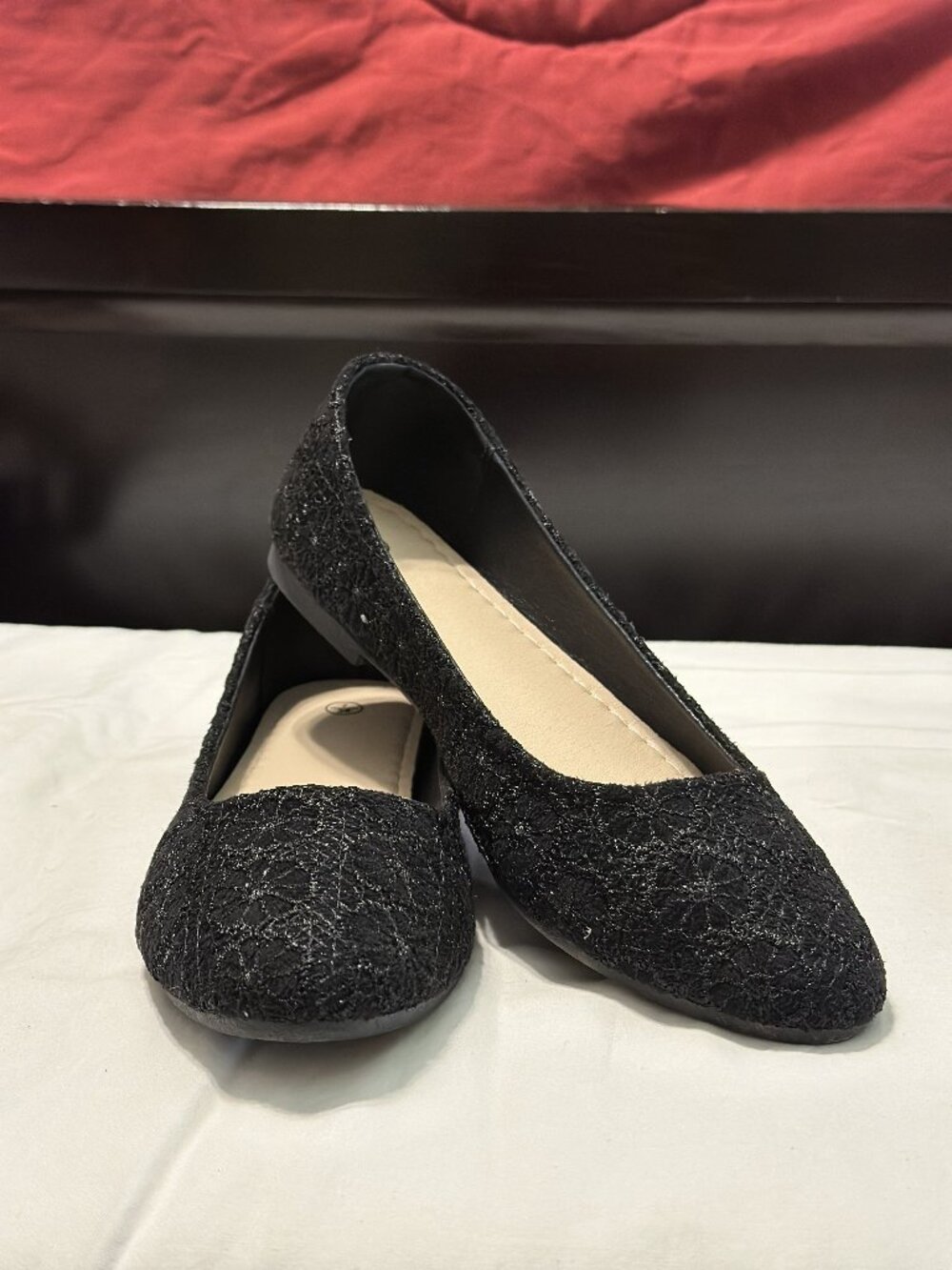 Womens Size 7 Black Flats